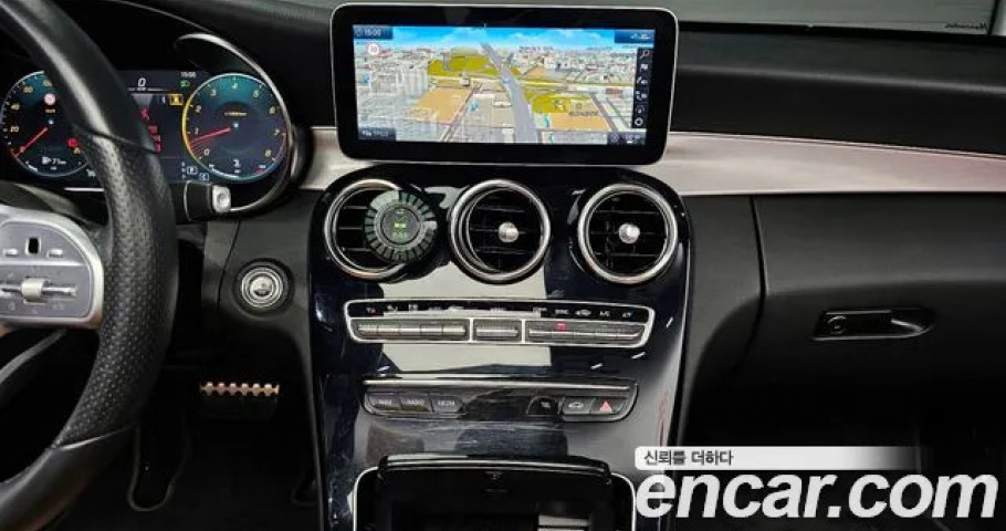 Mercedes-Benz C-Class 