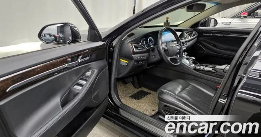 Genesis G90 