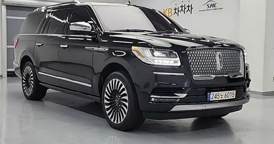Lincoln Navigator 