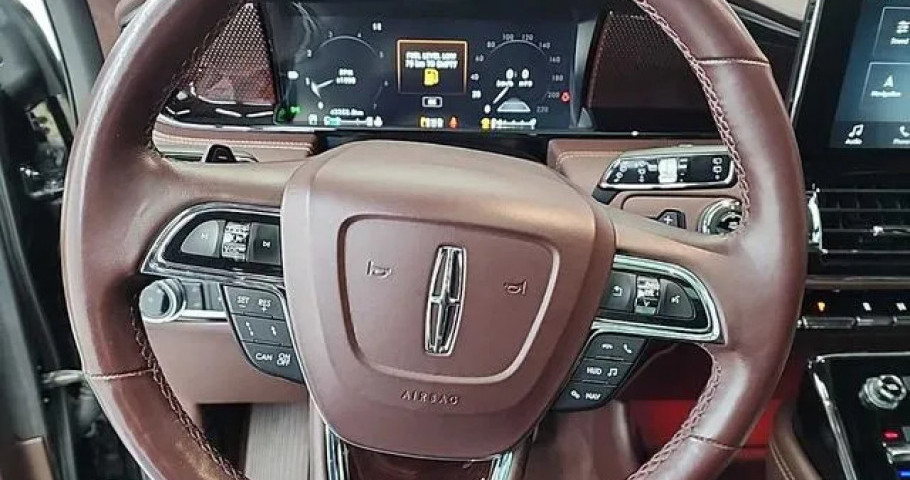 Lincoln Navigator 