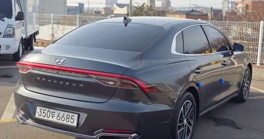 Hyundai Grandeur 