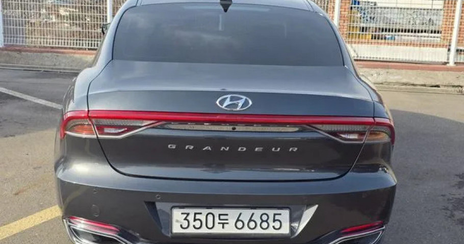 Hyundai Grandeur 