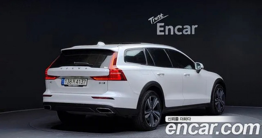 Volvo V60 