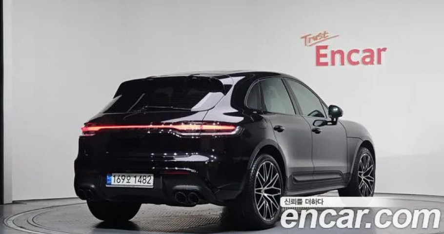Porsche Macan 