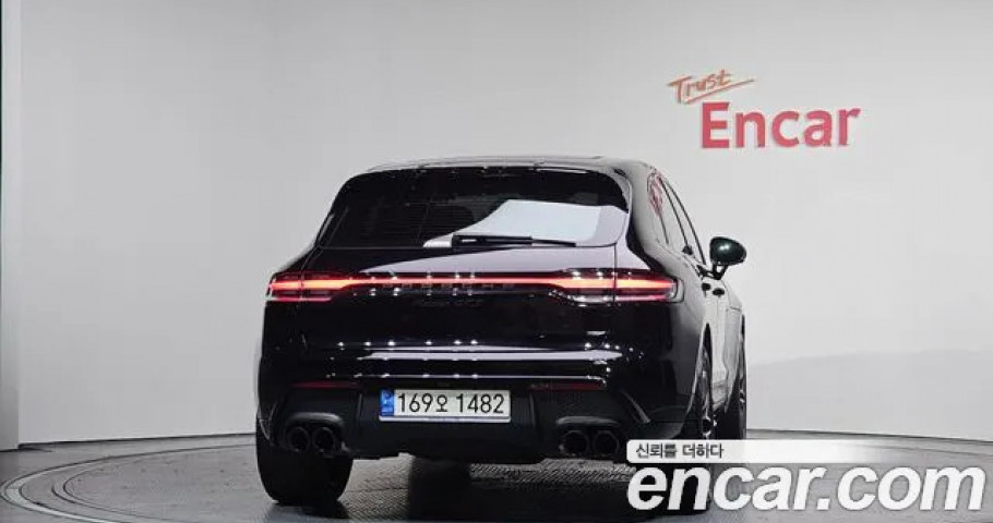 Porsche Macan 