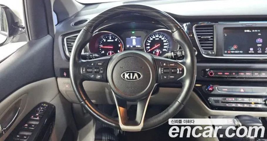 Kia Carnival 