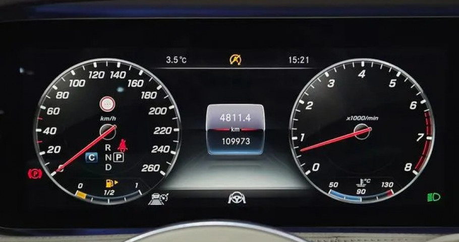 Mercedes-Benz S-Class 