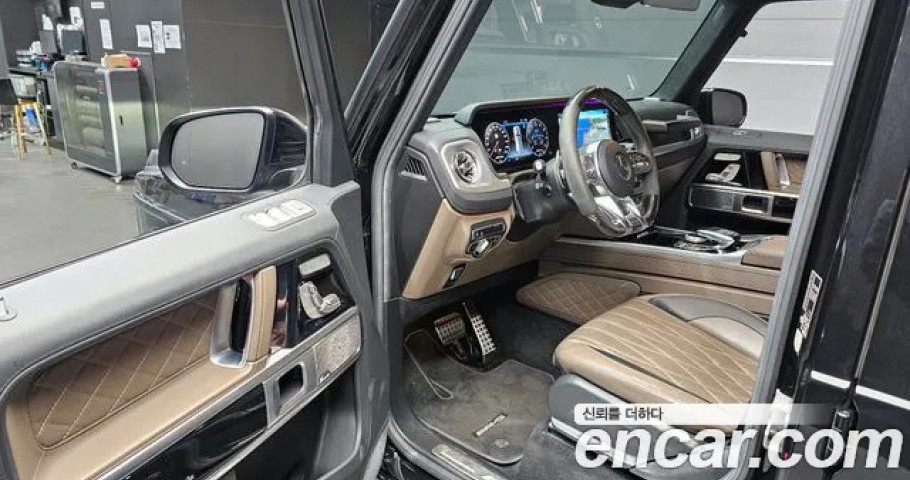 Mercedes-Benz G-Class 