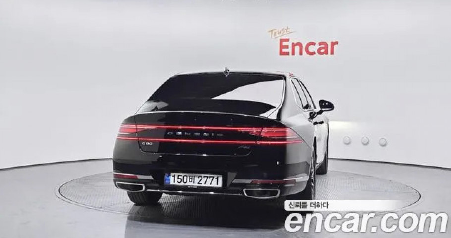 Genesis G90 