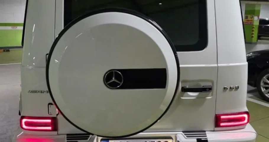 Mercedes-Benz G-Class 