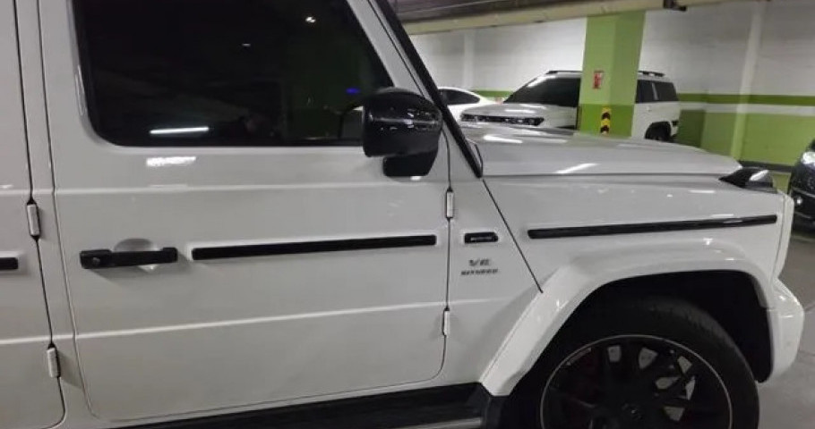 Mercedes-Benz G-Class 