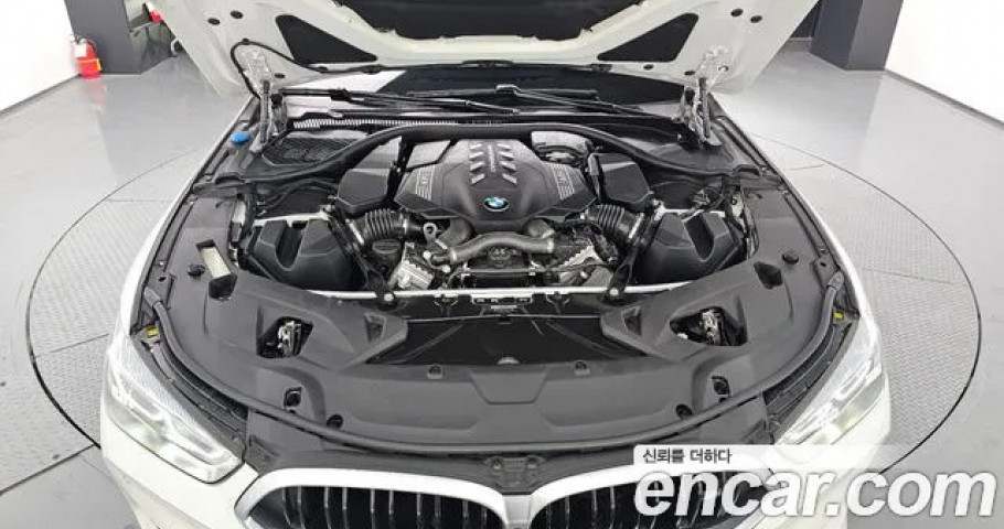 Bmw 8-Series 