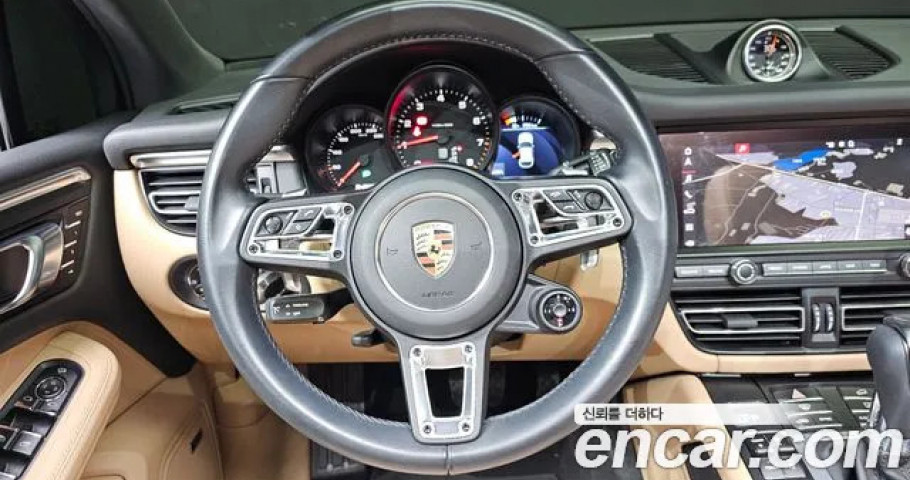 Porsche Macan 