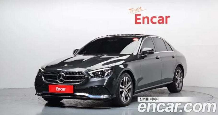 Mercedes-Benz E-Class 