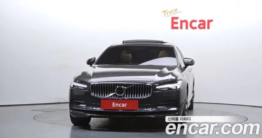 Volvo S90 