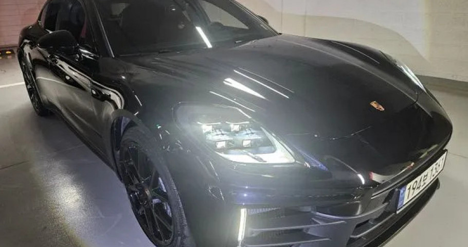 Porsche Panamera 