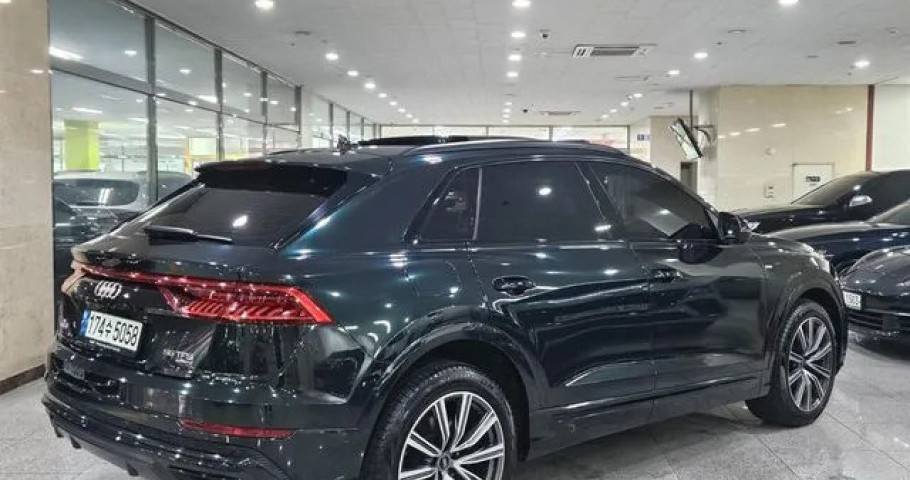 Audi Q8 