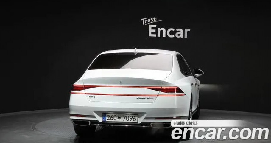 Genesis G90 