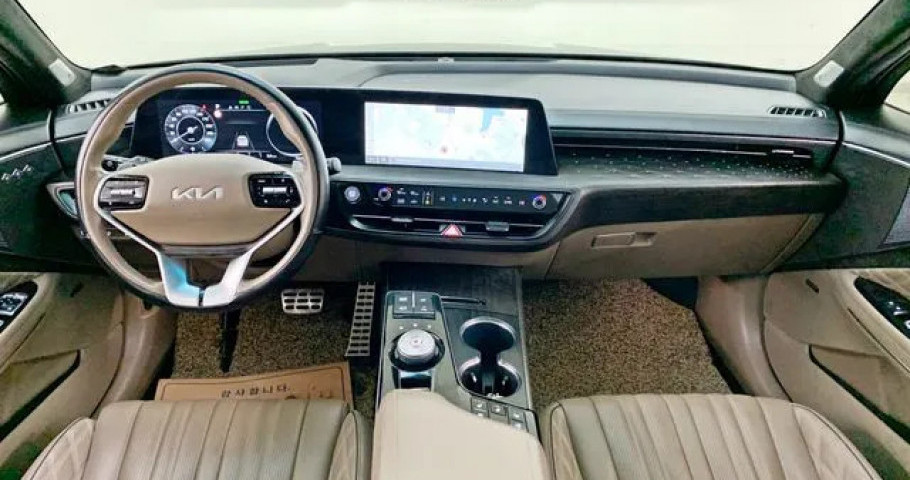 Kia K8 