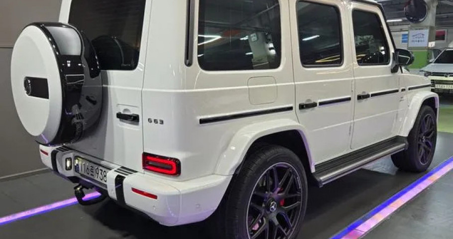 Mercedes-Benz G-Class 