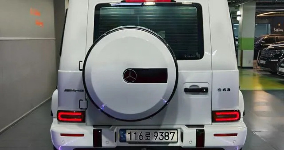 Mercedes-Benz G-Class 