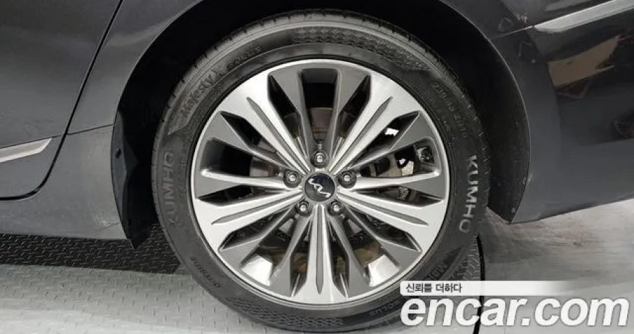 Kia K8 