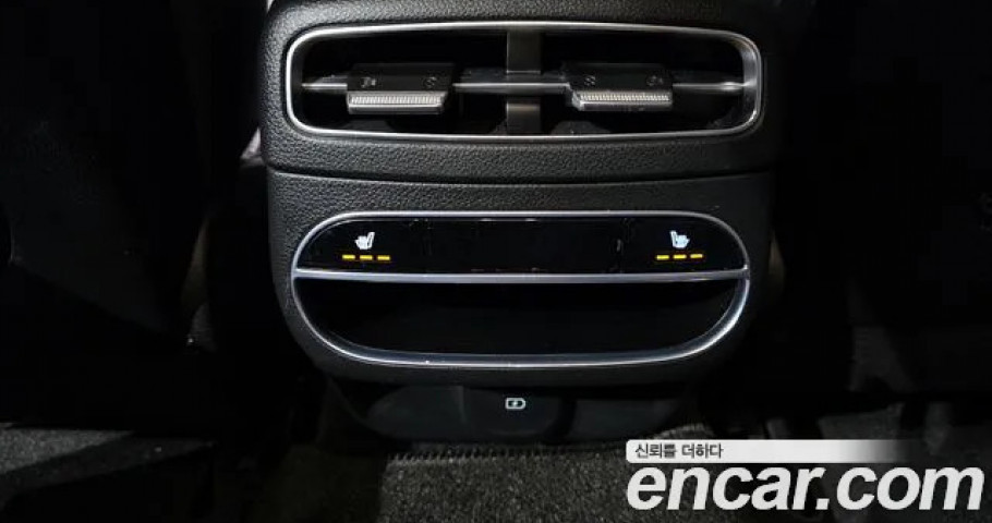 Genesis Gv70 