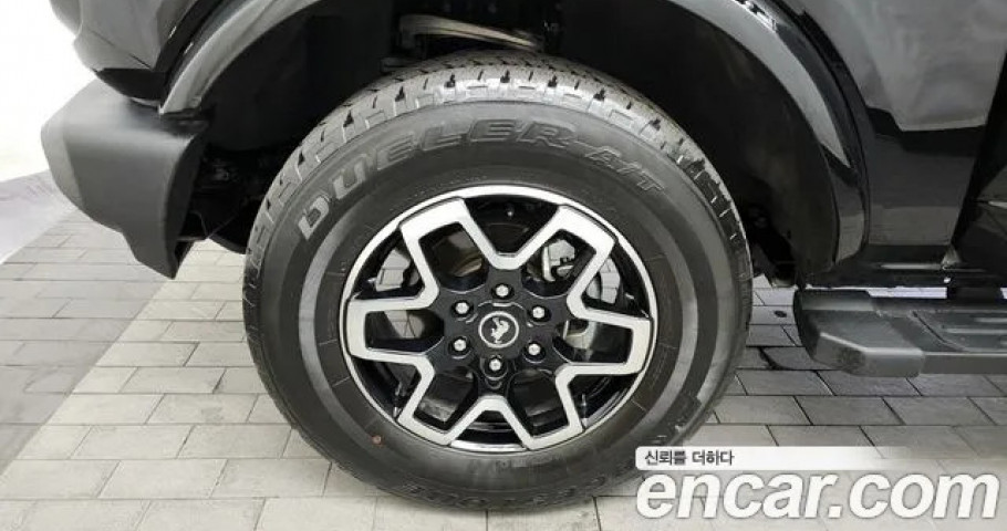 Ford Bronco 