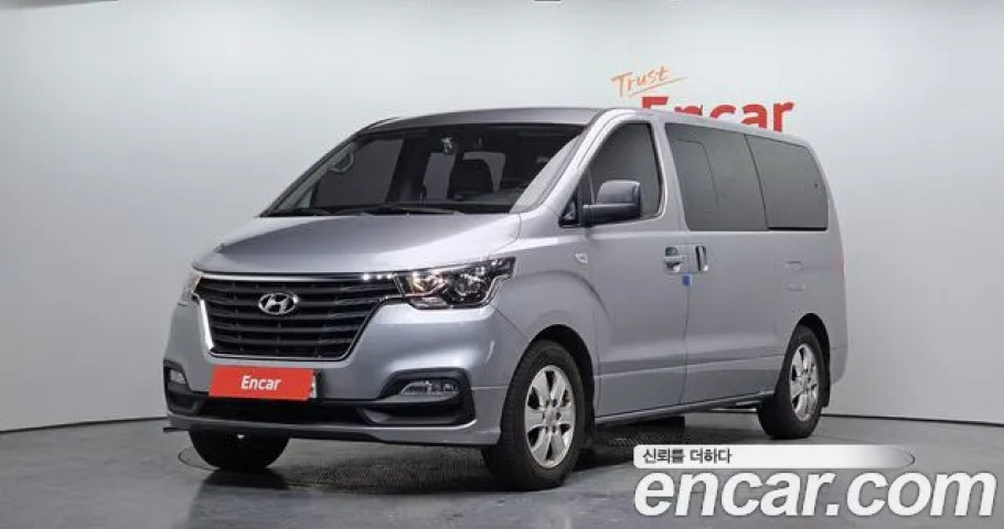 Hyundai Starex 