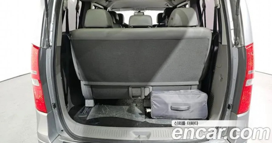 Hyundai Starex 