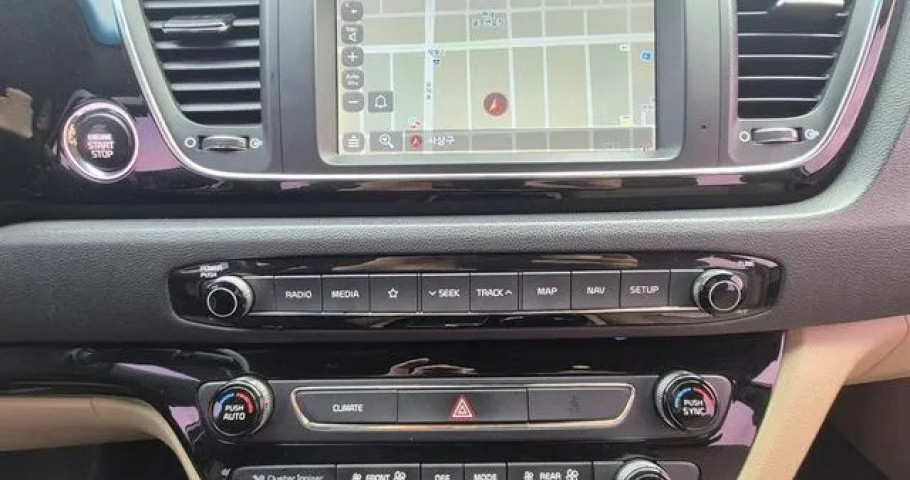 Kia Carnival 