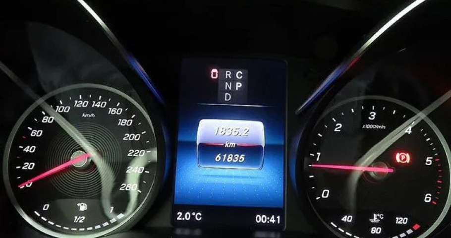 Mercedes-Benz V-Class 