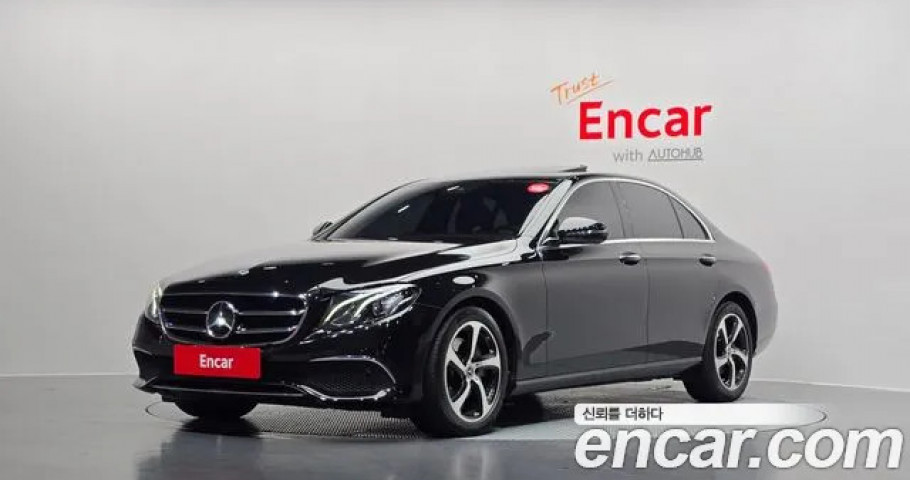 Mercedes-Benz E-Class 