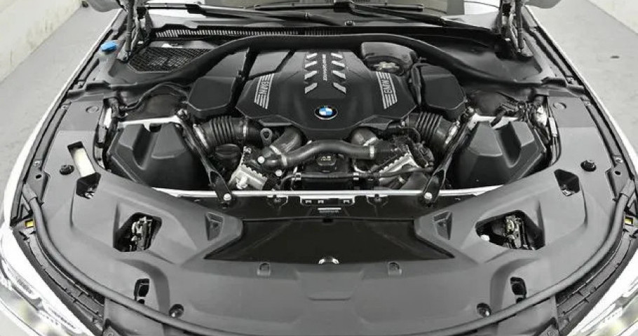 Bmw 8-Series 