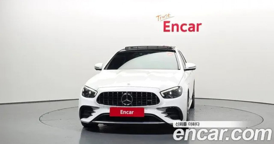 Mercedes-Benz E-Class 