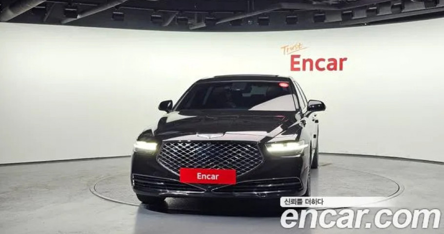Genesis G90 