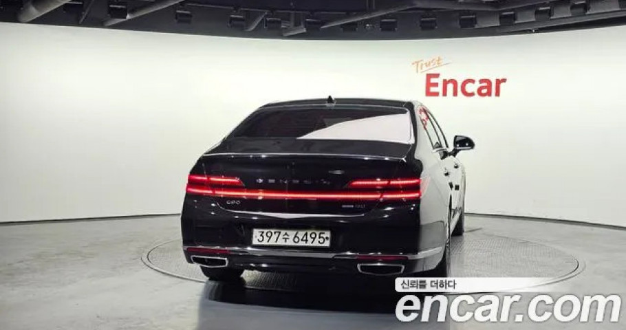Genesis G90 