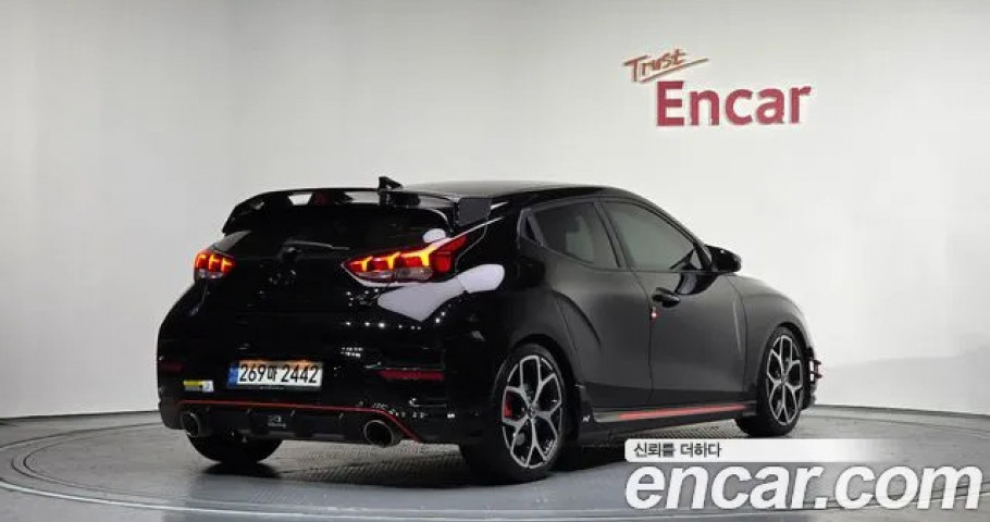 Hyundai Veloster 