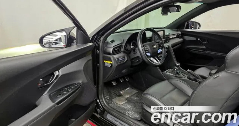 Hyundai Veloster 