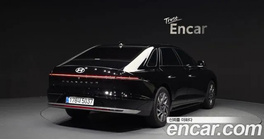 Hyundai Grandeur 