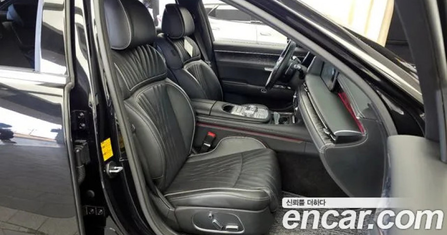 Genesis G90 