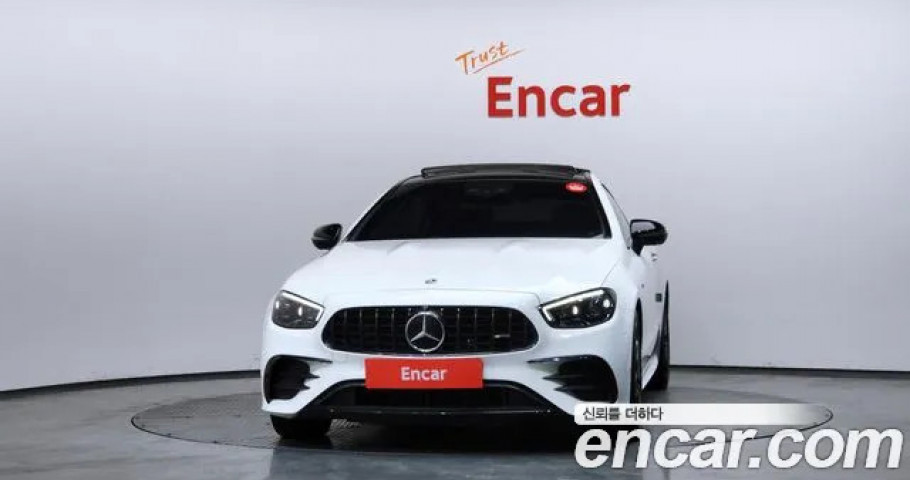 Mercedes-Benz E-Class 