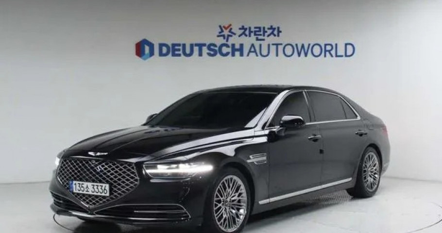 Genesis G90 
