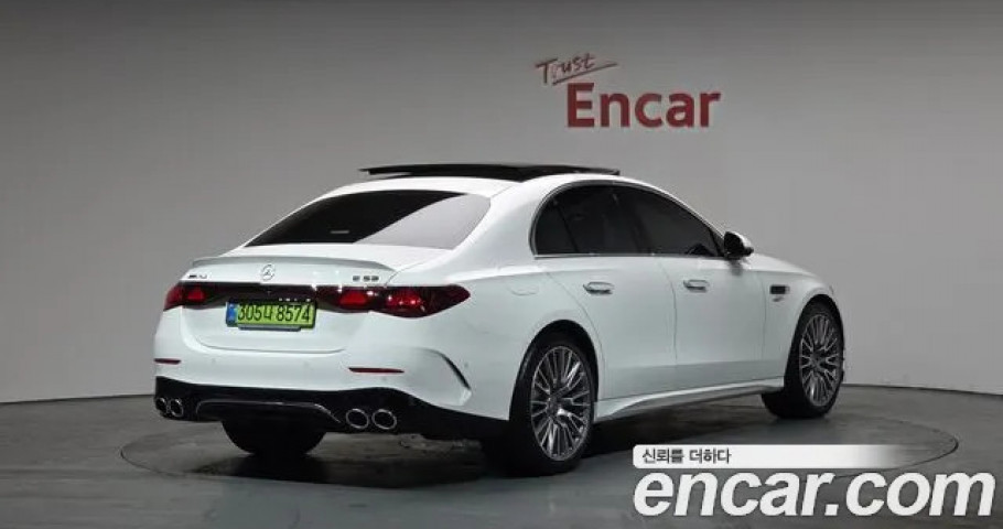 Mercedes-Benz E-Class 