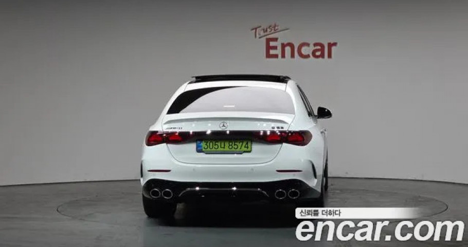 Mercedes-Benz E-Class 