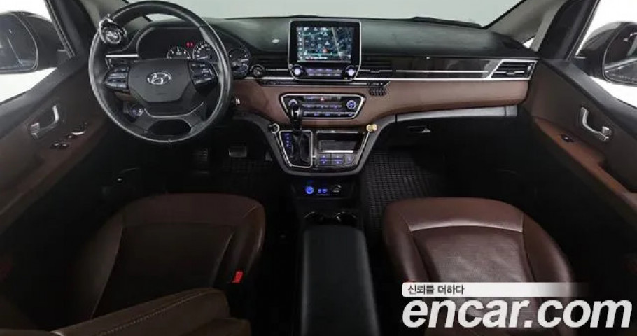 Hyundai Starex 