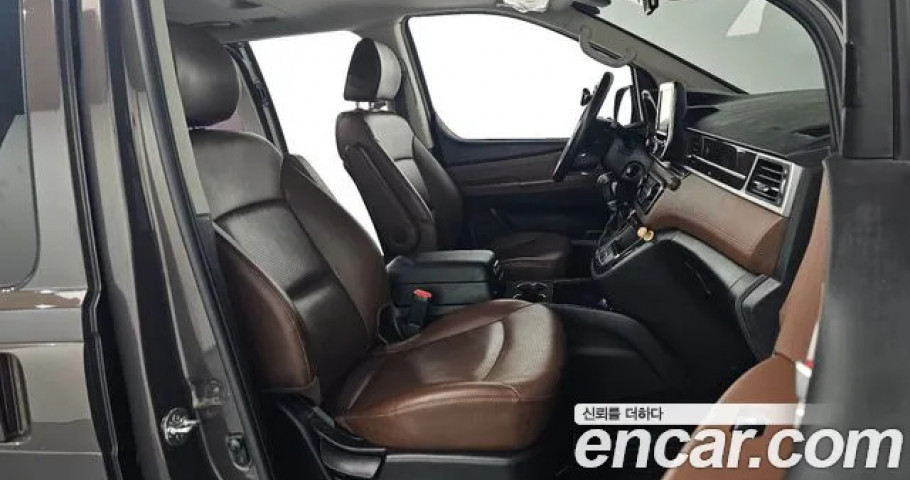 Hyundai Starex 