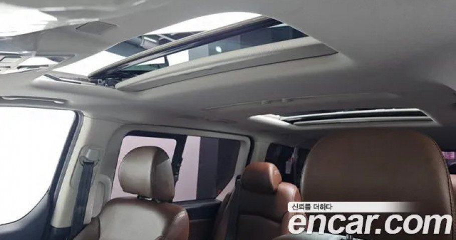 Hyundai Starex 
