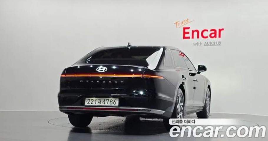 Hyundai Grandeur 