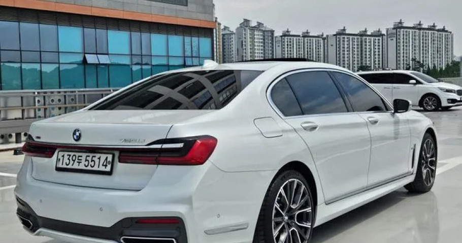 Bmw 7-Series 
